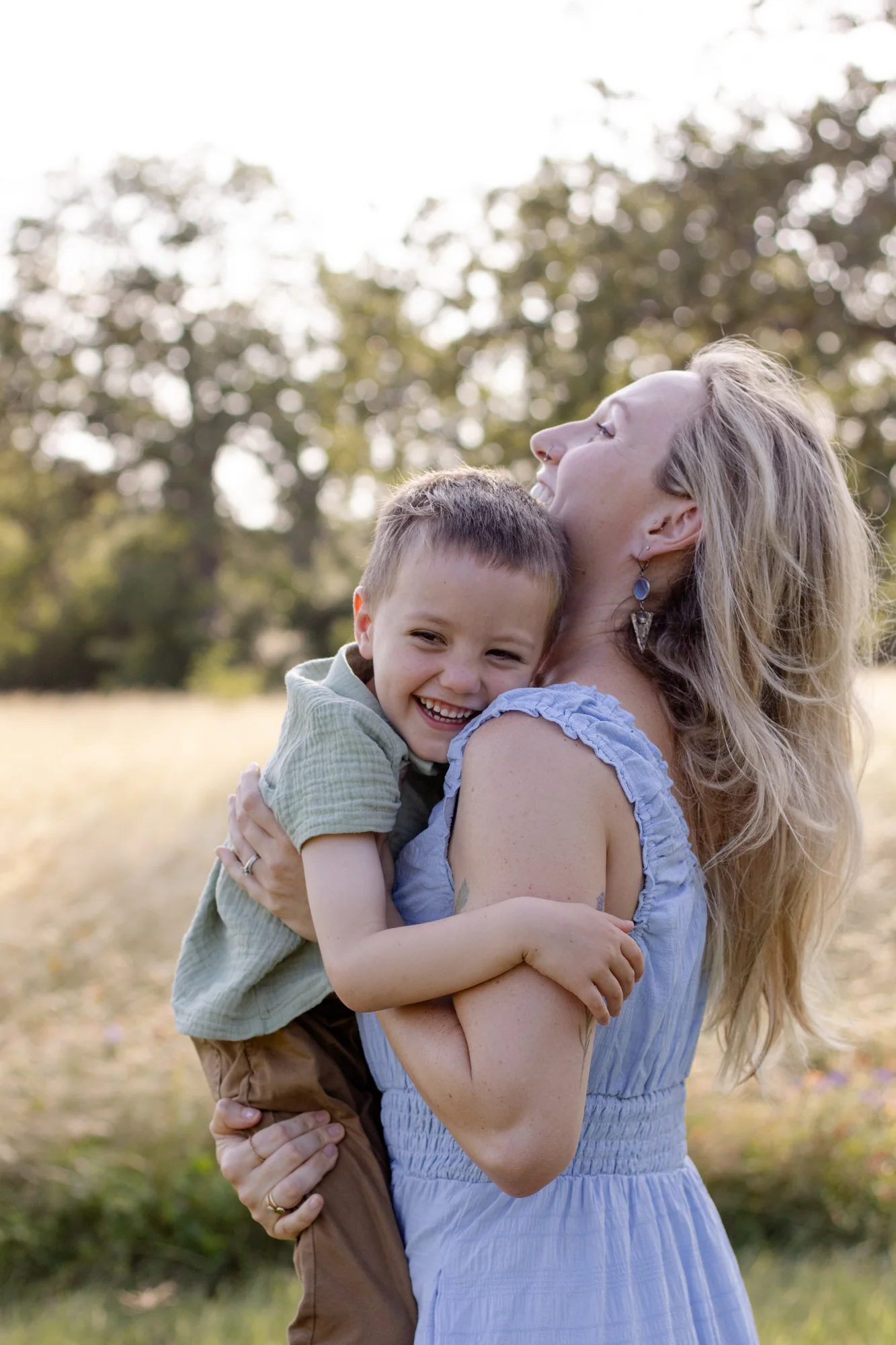 A loving motherhood portrait from the Elsass family session